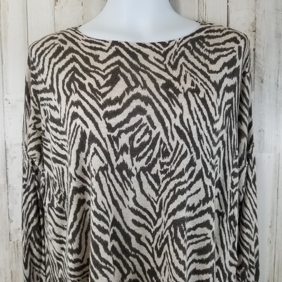 H&M Womens Sweater XS Brown Animal Print Oversized High Low Y2 - Picture 2 of 5